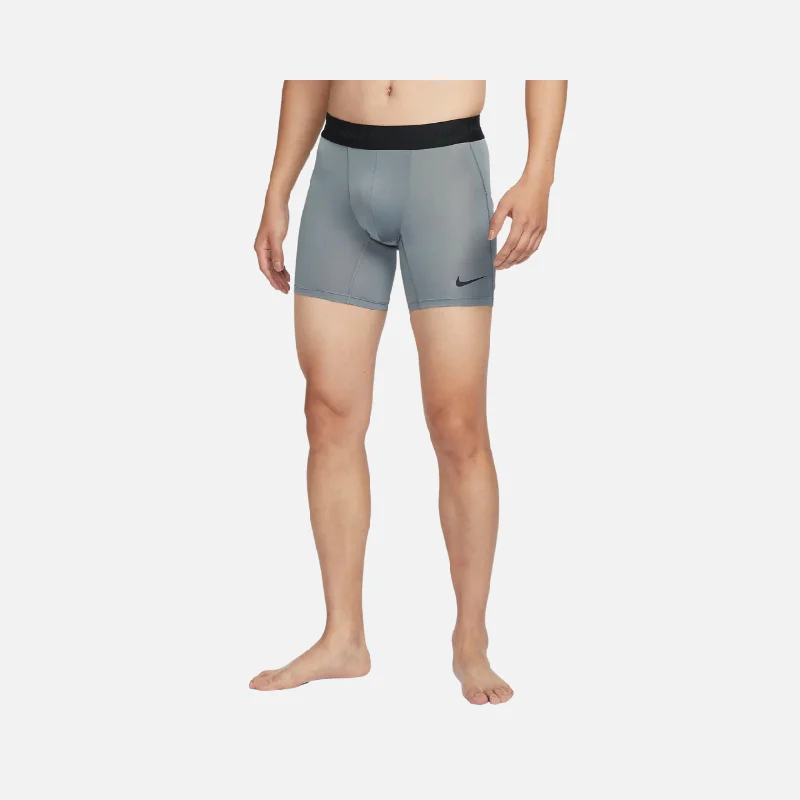 Nike Pro Men's Dri-FIT Fitness Shorts - Smoke Grey/Black