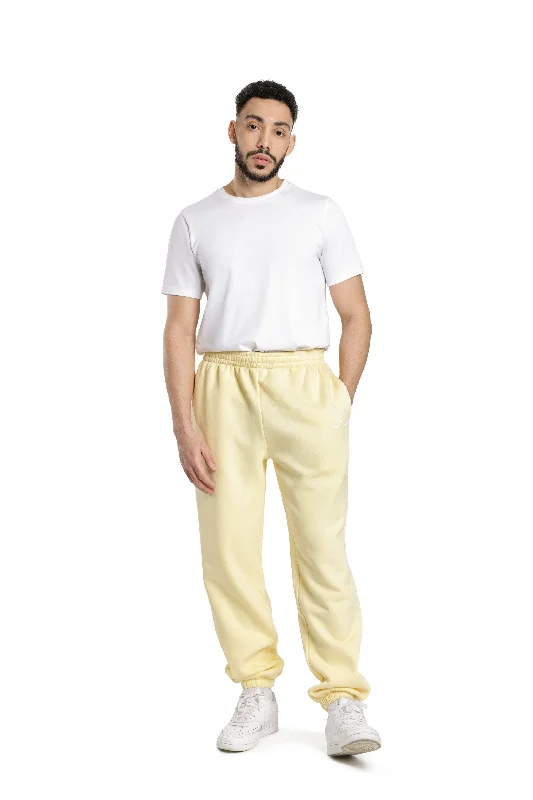 Men's jogger in banana yellow